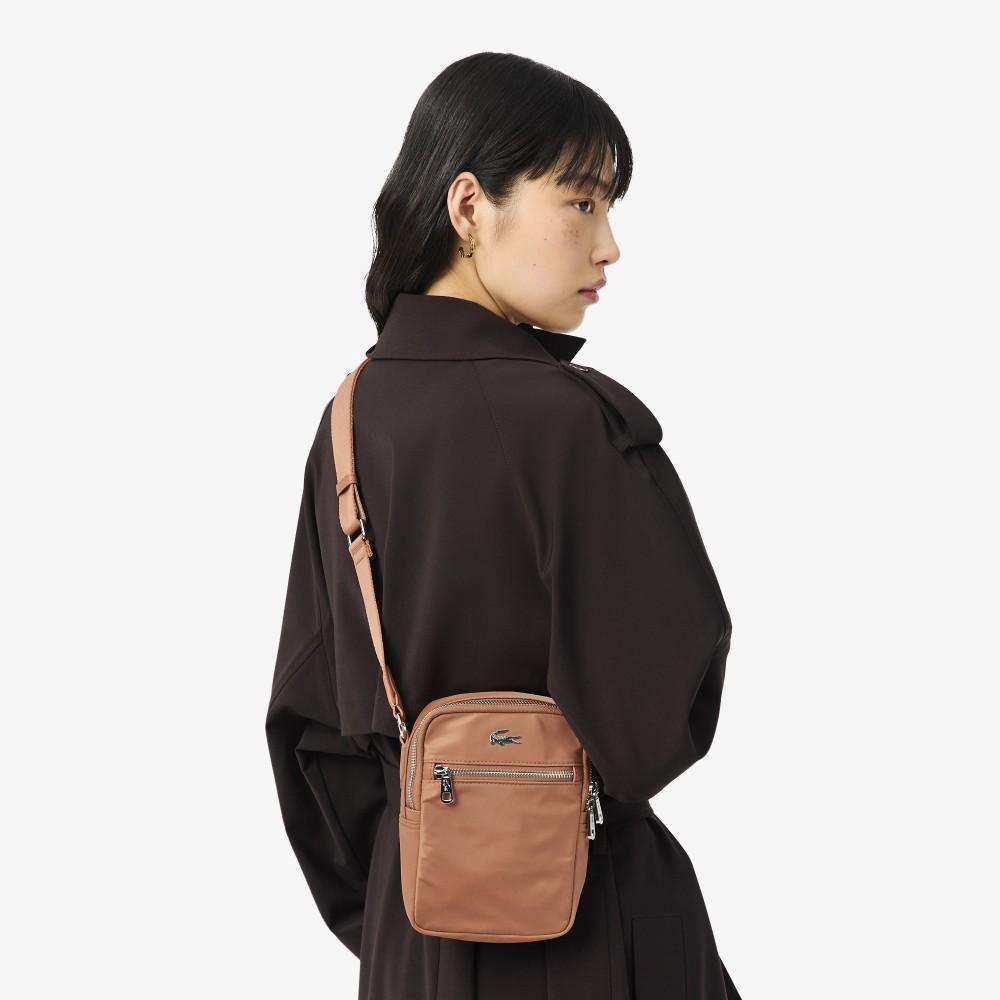 [lacoste] Women's Easy Vertical Camera Bag NF5021Y56GT53
