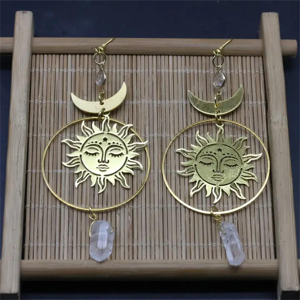 1 Pair Elegant Celestial Sun And Moon Drop Earrings With Artificial Crystal Fashion Jewelry For Women Match Daily Outfits Party Accessories.