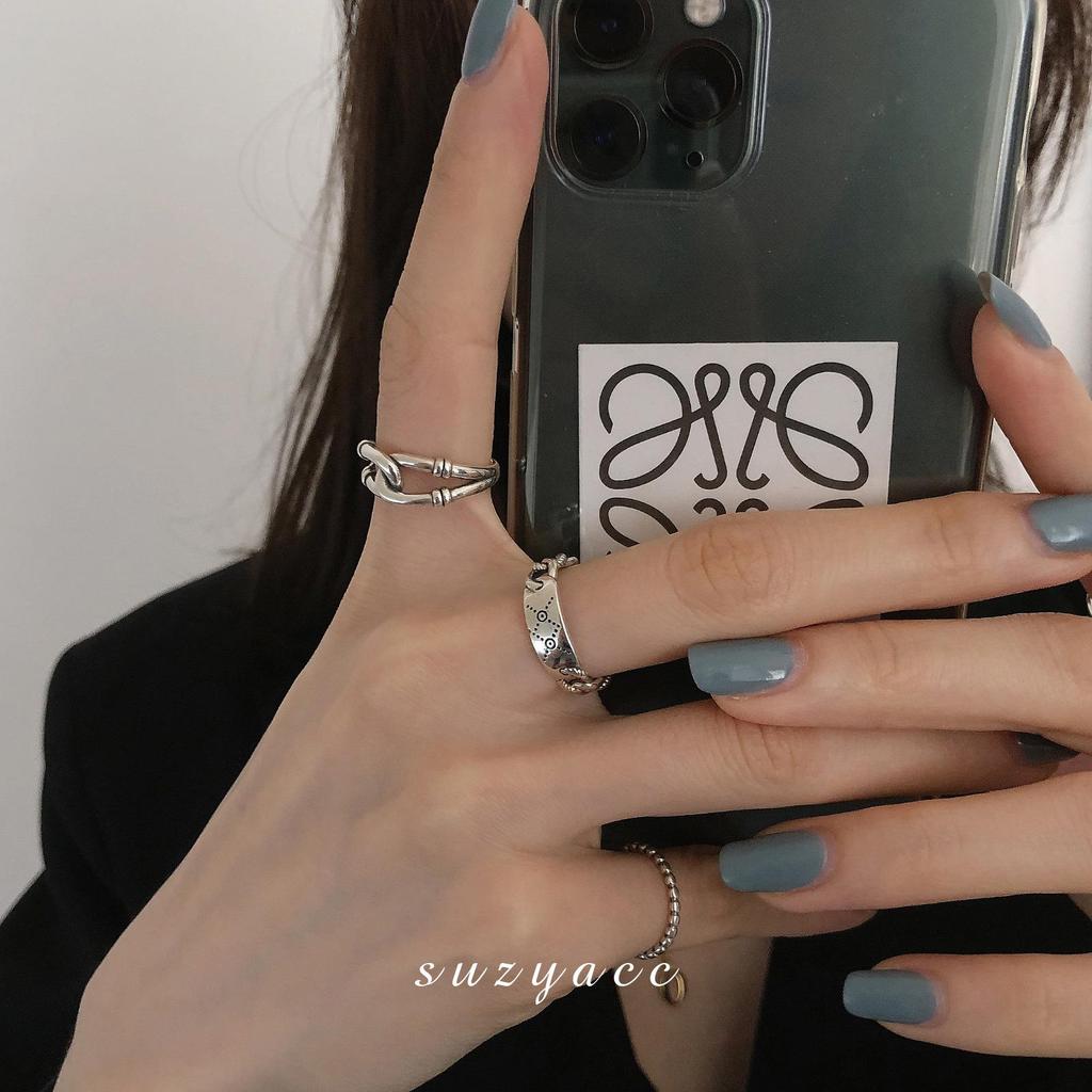 Trendy Minimalist Korean Vintage Stacking Rings for Women - Influencer-Approved Light Luxury Style.