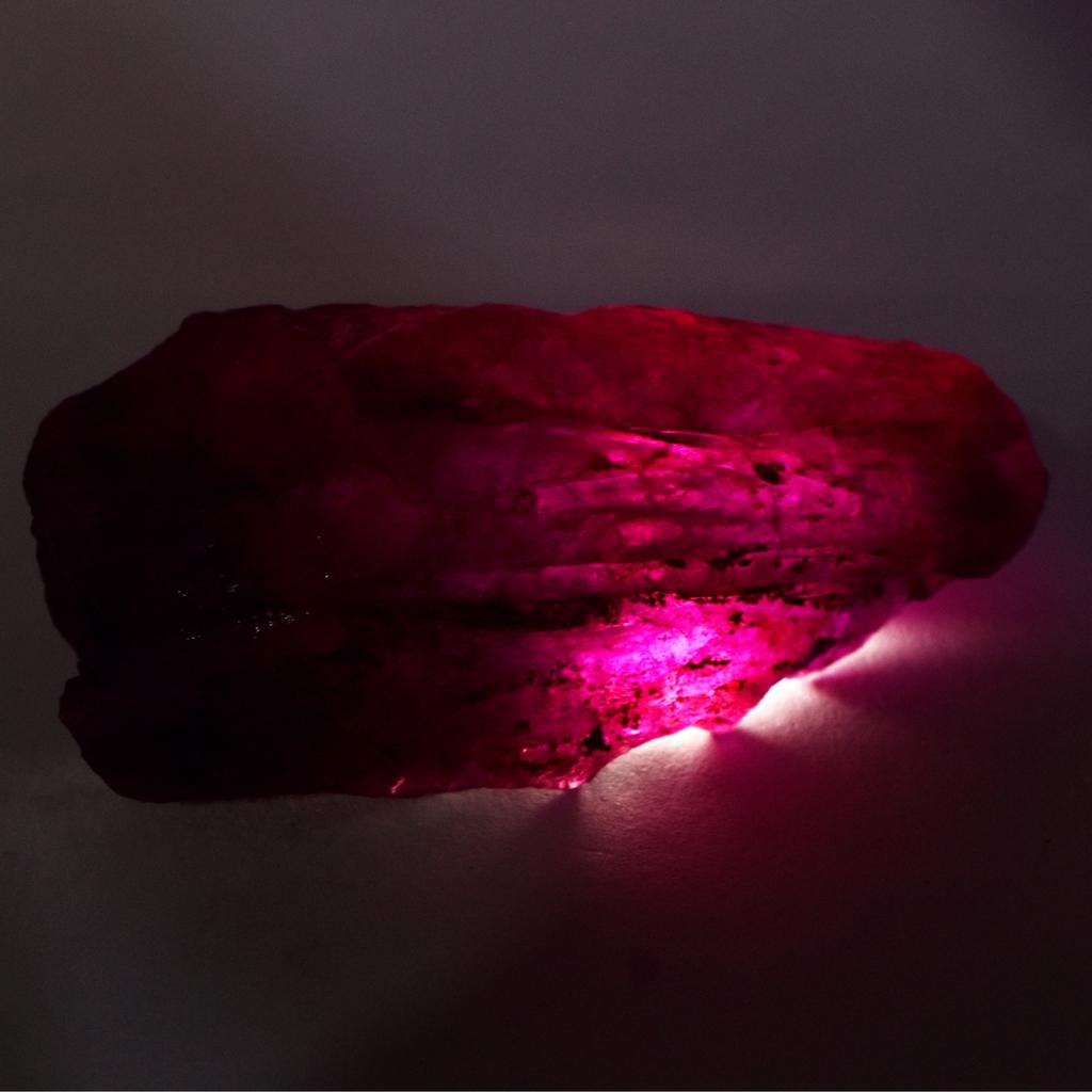 Natural Uncut Raw Rough 190 Carat Purple Sapphire Loose Gemstone