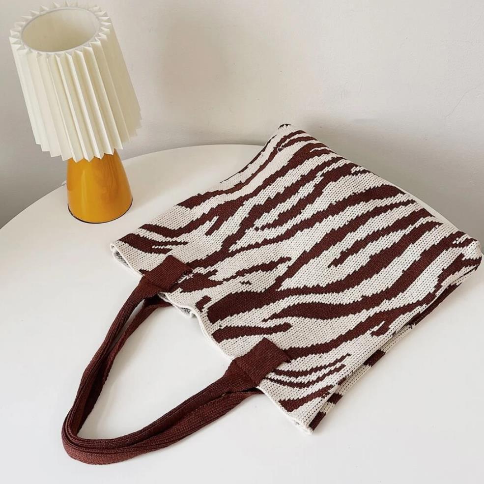 2022 Vintage Striped Knit Shoulder Tote - Large Capacity Fashion Bag for Women