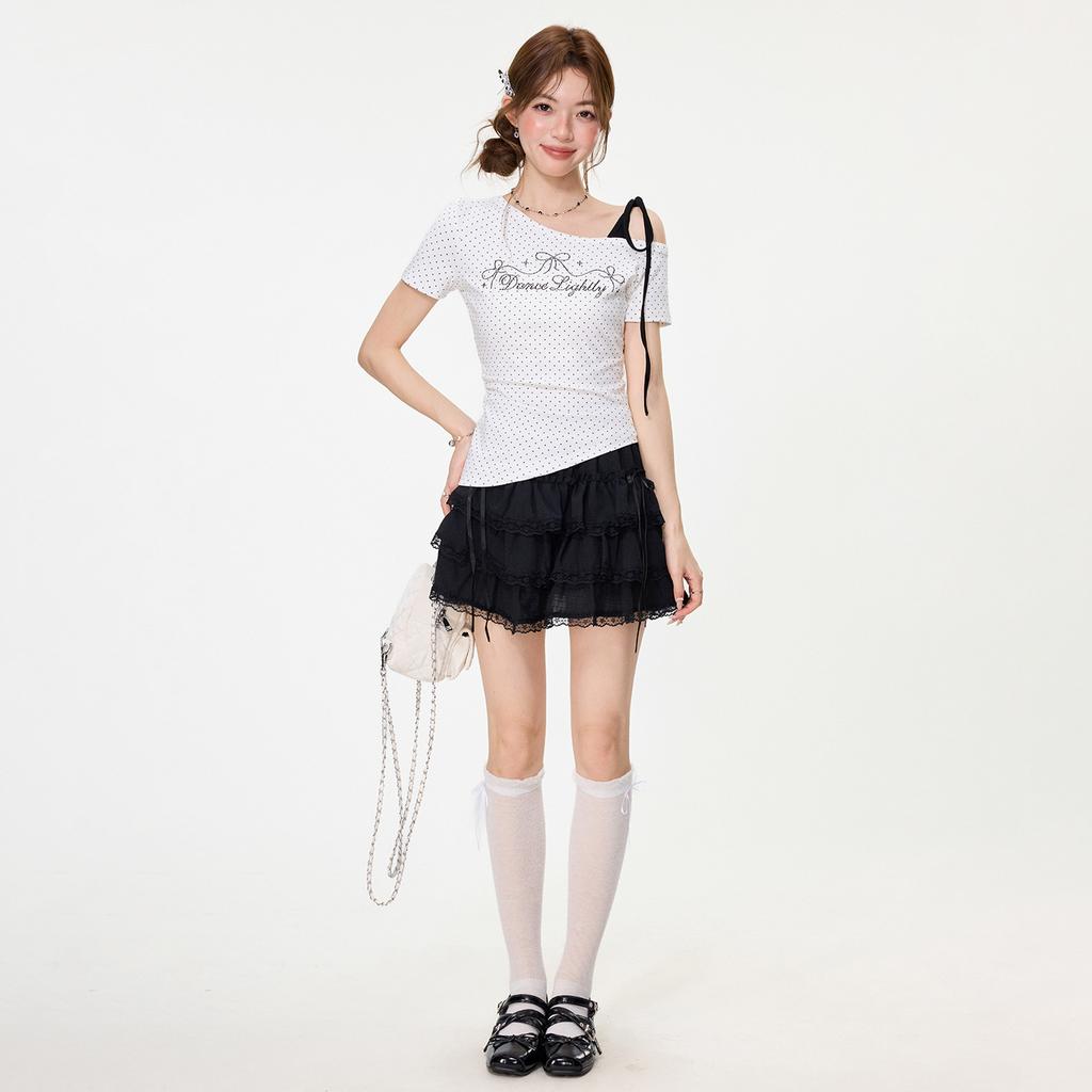 White polka dot slanted shoulder short-sleeved T-shirt women's spring and summer irregular hem design sense Spice girl slim strap small top