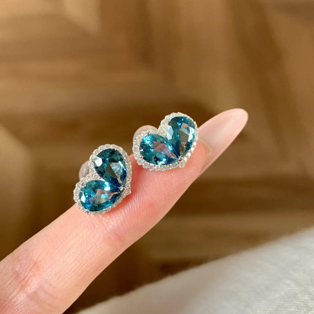 Elegant Jelly Butterfly Shortbread Earrings with Blue Diamond London Bow Heart Design for Women