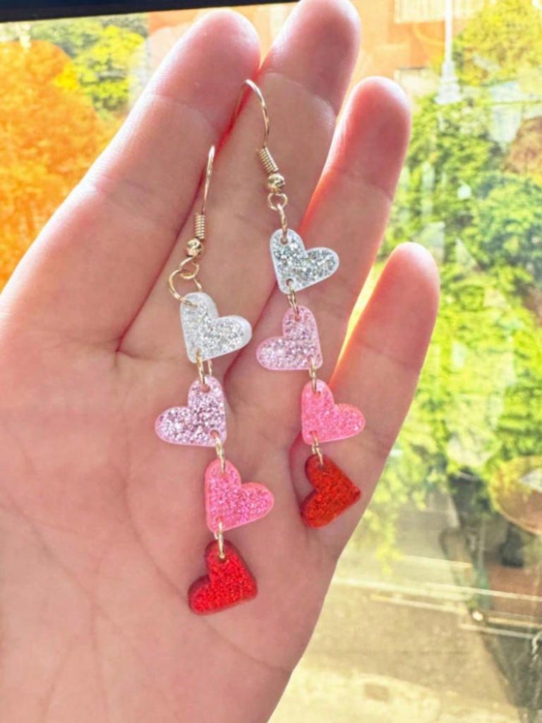 1 Pair Of Heart-Shaped Sweet Pendant Earrings, Valentine'S Day Style Simple And Cute Temperament Ear Accessories