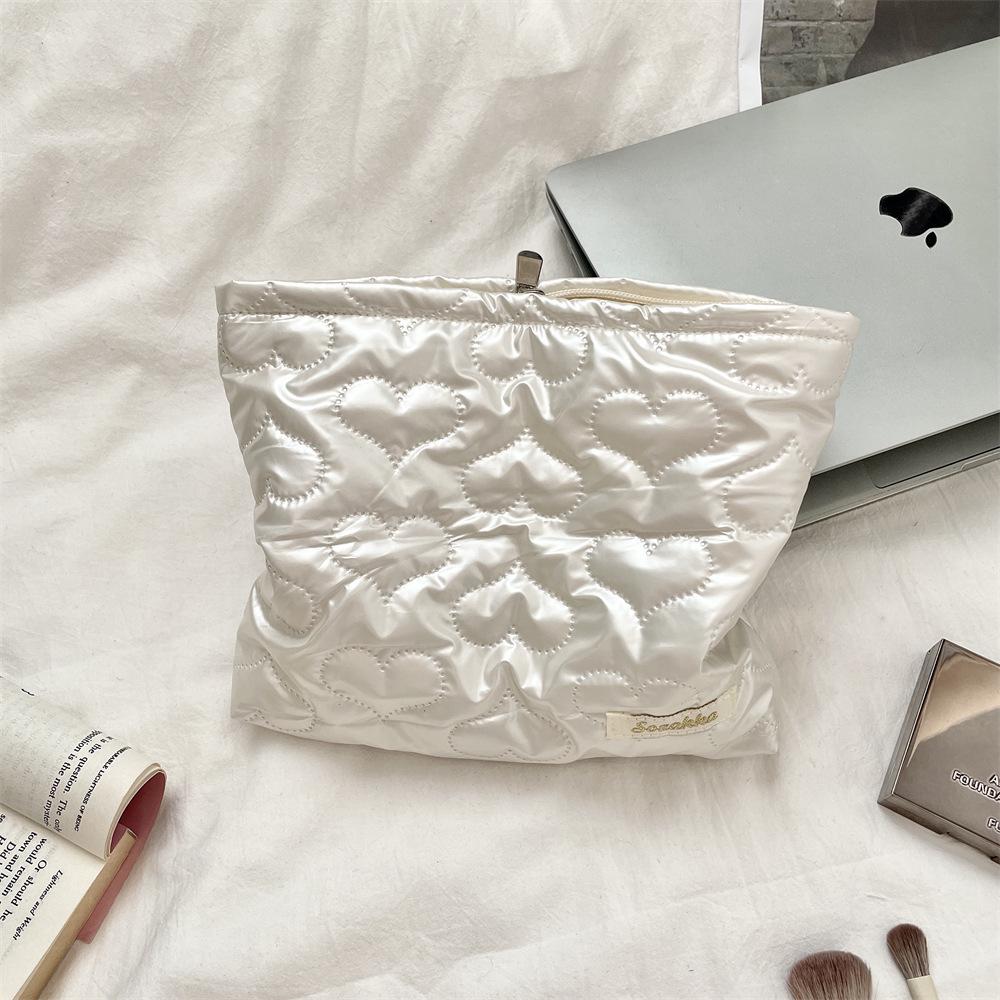 Gesteppte Herz-Handtasche im koreanischen Stil: Multifunktionales Make-up-, Hautpflege- & Münzportemonnaie