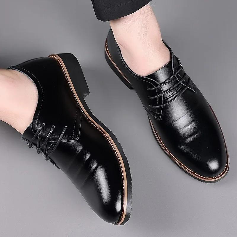 Sapatos Sociais de Couro Formal de Alta Qualidade para Homens Sapatos Casuais Masculinos Respiráveis Marca Italiana de Luxo Cadarço Antiderrapante Sapatos de Condução Masculinos