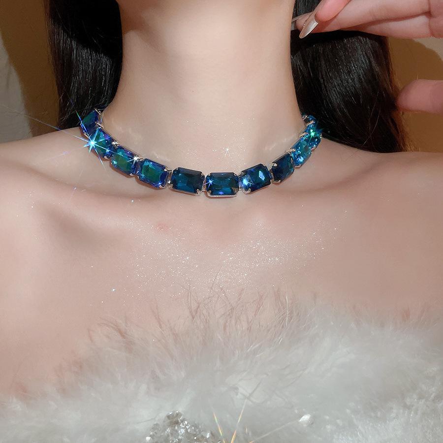 Elegant Rhinestone Geometric Earring and Necklace Set with Color Block Design