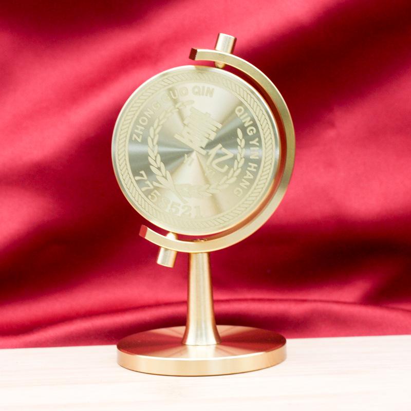 Mässing Roterande Sfärisk Tärningsprydnad - Kreativ Sexsidig Wenwan för Tur, Fred och Glädje