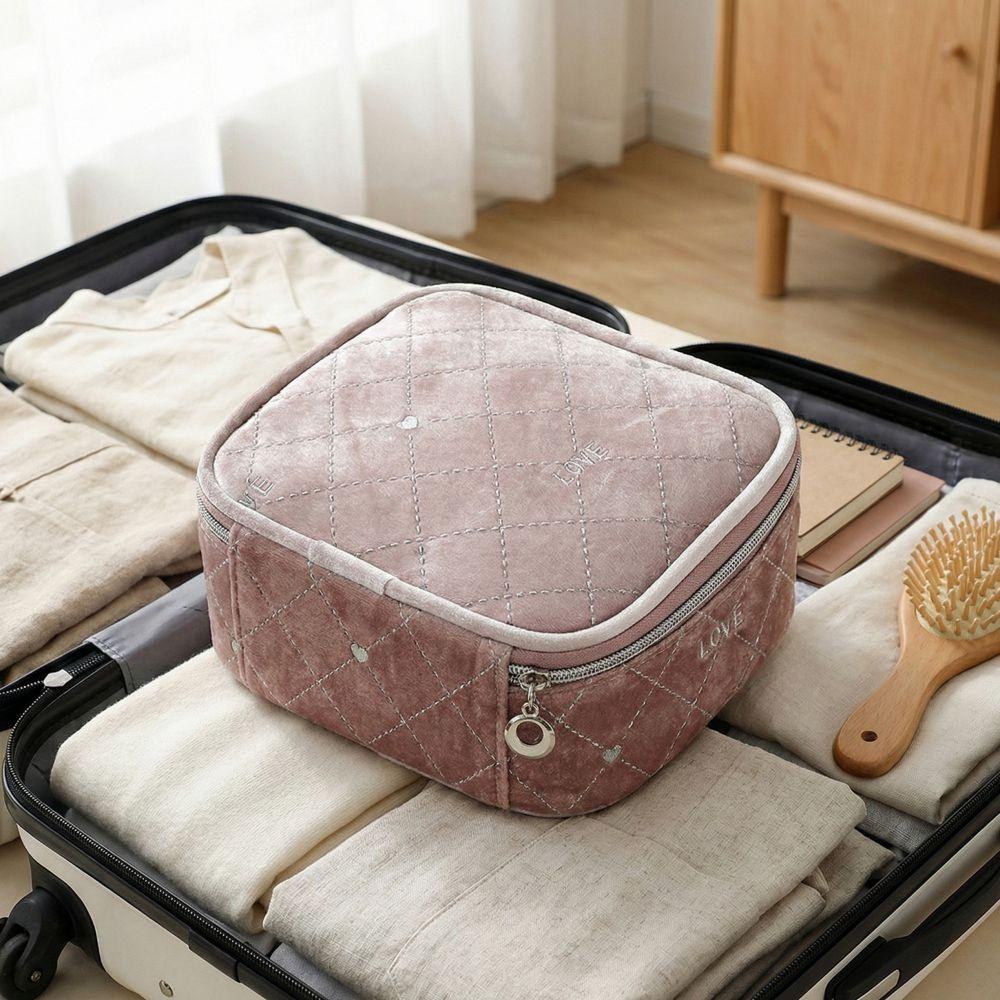 Cute Velvet Makeup Bag Zipper Closure Compact Mini Makeup Bag Lightweight Portable Cute Square Cosmetic Bag Makeup Accessory