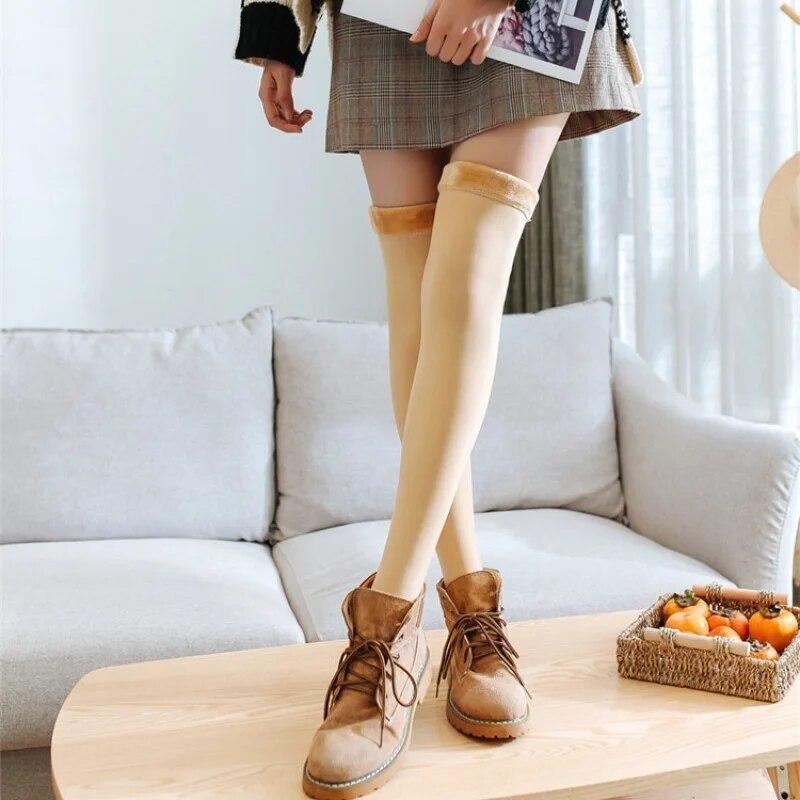 

Новая женская осенне-зимняя утолщенная флисовая подкладка телесного цвета со стременами, нейлоновые гетры с высокой трубкой, теплые гольфы S