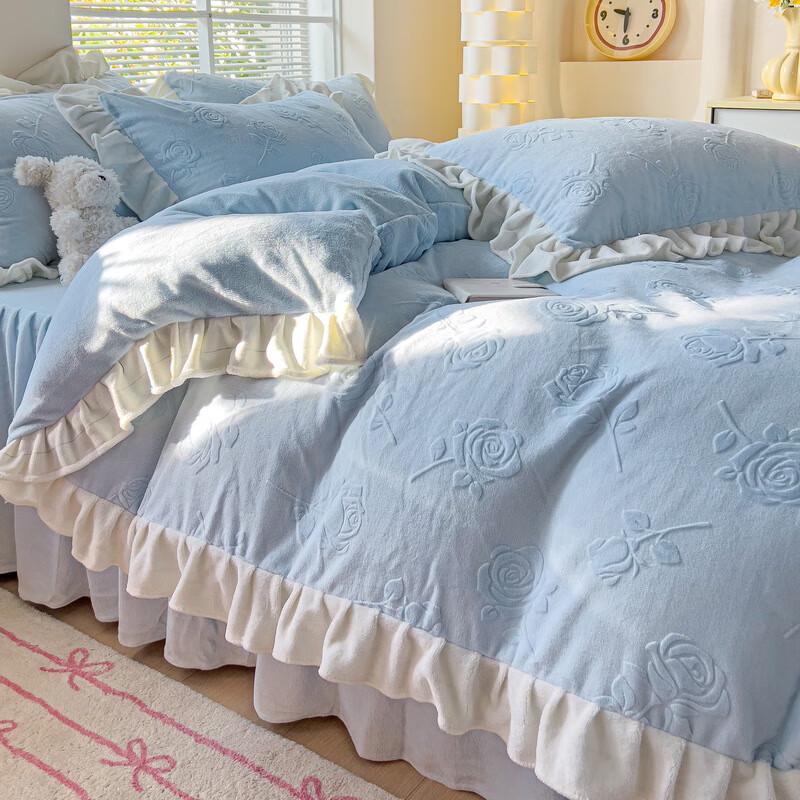 OEING Carved Milk Velvet 4-Piece Bedding Set