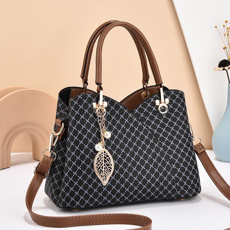 2023 New High-end Printed Handbag For Middle-aged And Elderly Women Mother s Day Gift Black