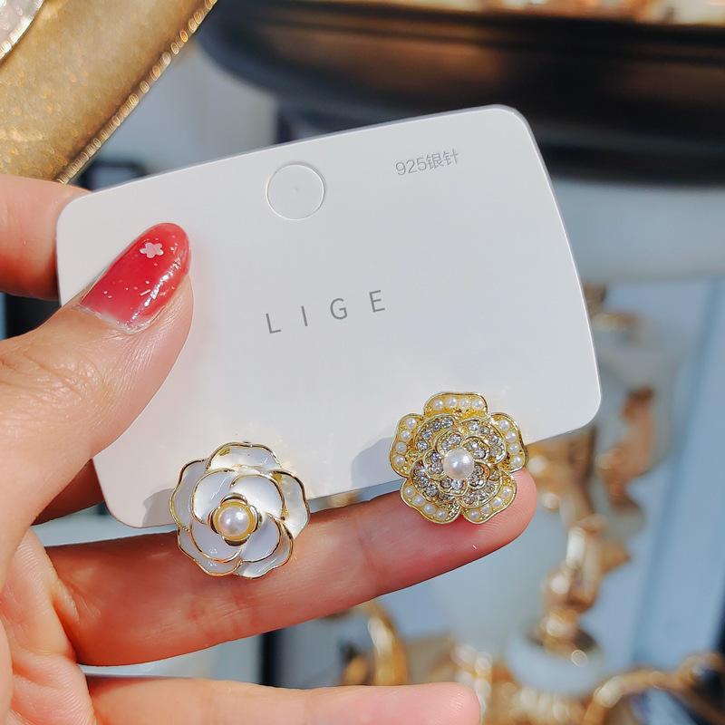 New High-end Atmosphere Decoration Shine Fashion Women Temperament Personality Exaggerated Earring Wedding Jewelry Birthday Gift