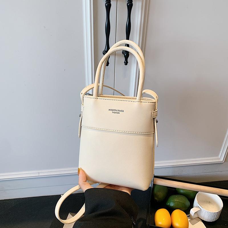 Crossbody Bag Women's New Niche Versatile Small Shoulder Underarm Bag Fashion Bucket Bag Tide