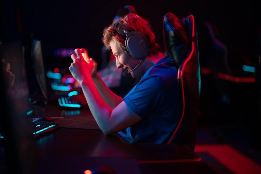 JVC Kenwood Gaming Approximately Black GG-01W Headset, Wireless, Lightweight, 209g,