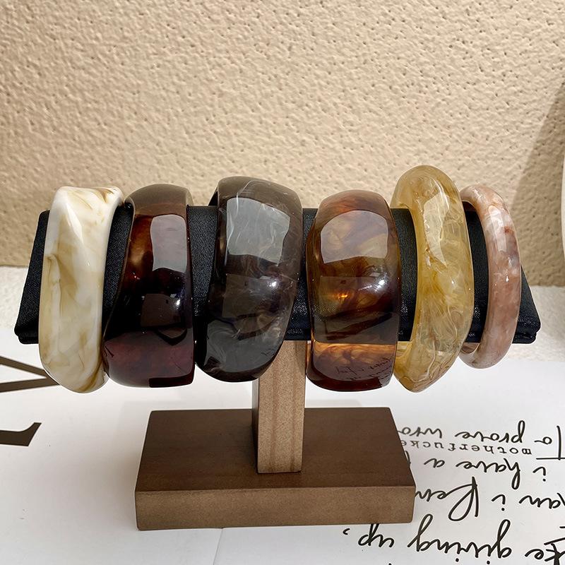 Fashion Wide Geometric Resin Beige Brown Coffee Bangles Irregular Chunky Bracelets Bangle Jewelry Gift for Women Girls