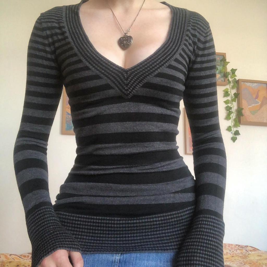 Gestreifter Damen V-Ausschnitt Strickpullover Mit Langen Ärmeln Für Den Street Style