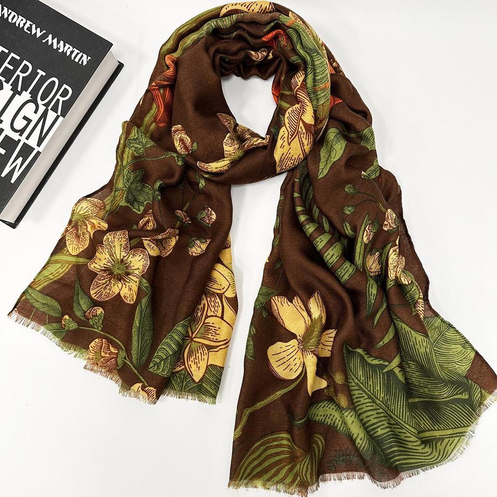 Color Block Retro Floral Cotton Linen Tassel Scarf for Women - Medium Thickness, Autumn/Winter Fashion Shawl