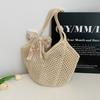 Artistic Small Fresh Straw Hollow Tote Bag Women's 2025 Summer Large-capacity Leisure Vacation Shoulder Beach Bag