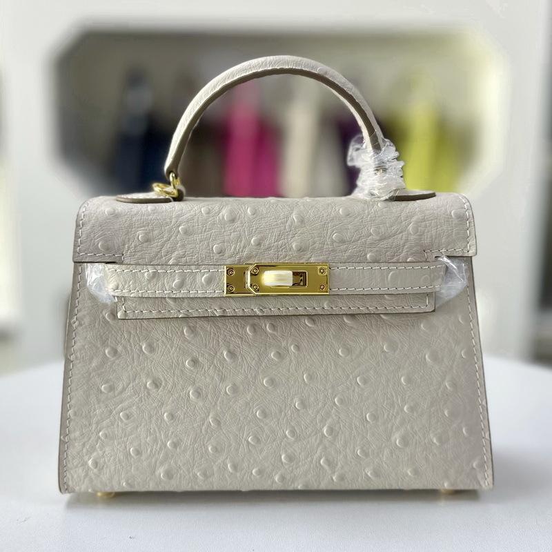 Geantă model struț prima și a doua generație