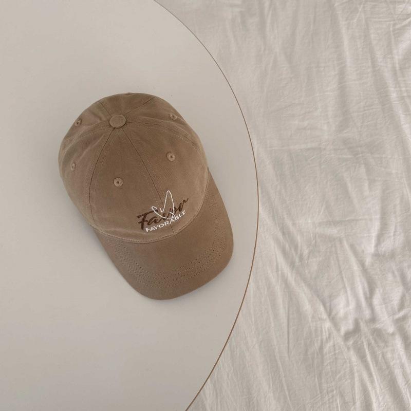 Love Letter Embroidery Baseball Cap Men'S And Women'S Sunshade Fun Leisure Students Outdoor Cap Versatile