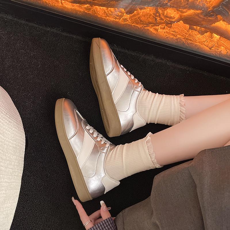 Autumn/Winter Fashion Trend Women's Casual Shoes College Style Toe Soft Comfortable Flat Shoes Outdoor Casual Sports Shoes