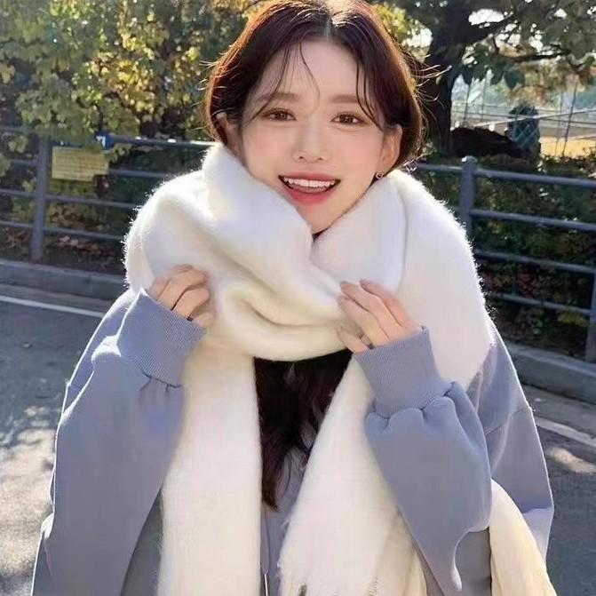 Women's Chunky Braid Mohair Scarf - Solid Color, 2024 Autumn/Winter Shawl & Neck Warmer