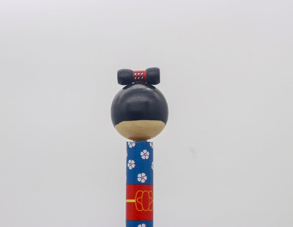Traditional Japanese folk Kokeshi doll ballpoint pen set red and craft, souvenir (2 pens blue)