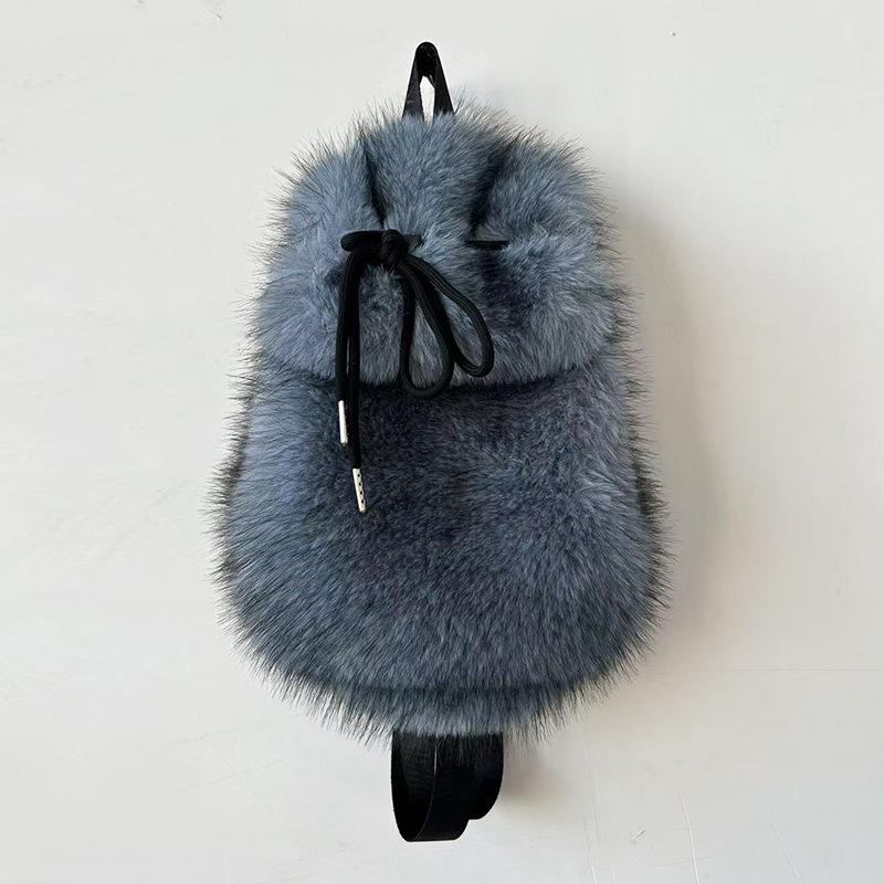 Trendiger Rucksack im koreanischen Stil aus Kunstfell für Studentinnen - Einfarbig mit Kordelzug und Magnetverschluss