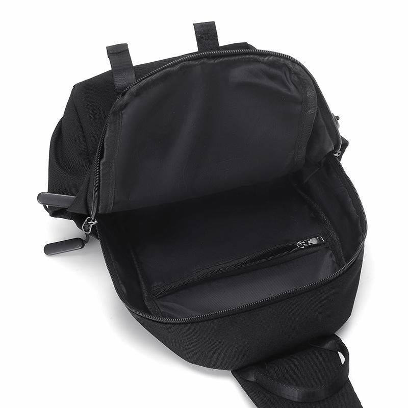 Men's breast bag Fashion casual messenger bag Water-resistant wear-resistant travel commuter shoulder bag