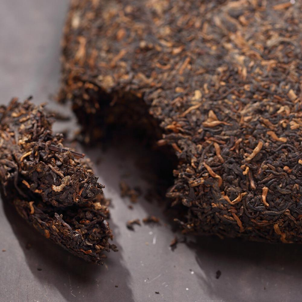 Pu-erh Ripe Tea 357g Menghai Dayi Wangshui Yan Natural Energy Boost