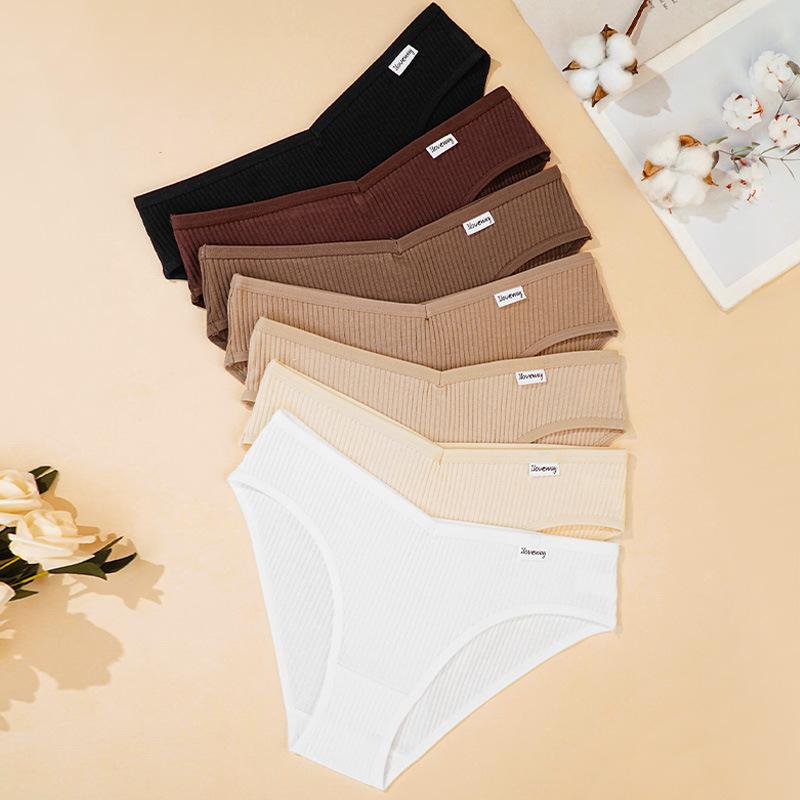 Women's Cotton Briefs Comfortable and Breathable Ribbed Hip-lifting Briefs Fashionable Cotton Underwear for Young Girls.