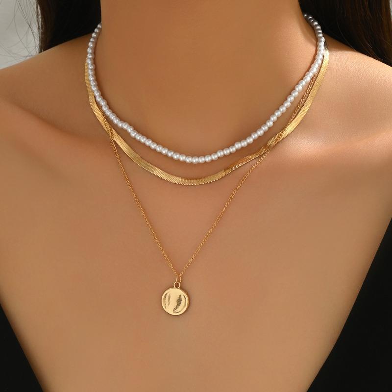 New, Fashionable and Simple Round Brand Pendant Necklace Light Luxury Niche Pearl Neck Chain Multi-layer Stacked Women