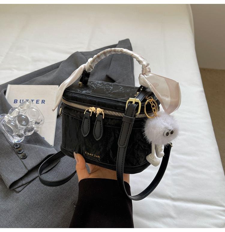 Versatile Box Bag New Popular Bag Women's Handheld Textured Messenger Small Square Bag