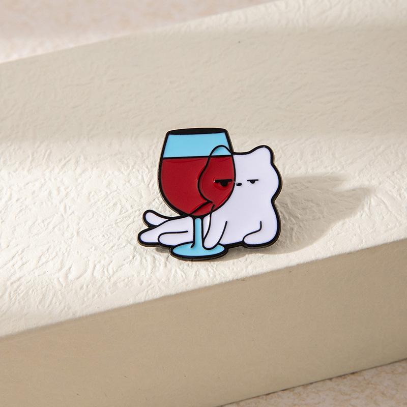Cartoon Dripping Cat Metal Badge Cute Drinking White Cat Brooch Versatile Creative Funny Medal Clothing Accessories