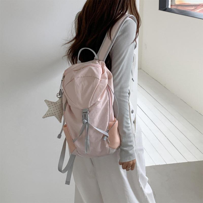 New Outdoor Hiking Hiking Bag Large Capacity Lightweight Nylon Backpack Casual Versatile Camping Travel Bag