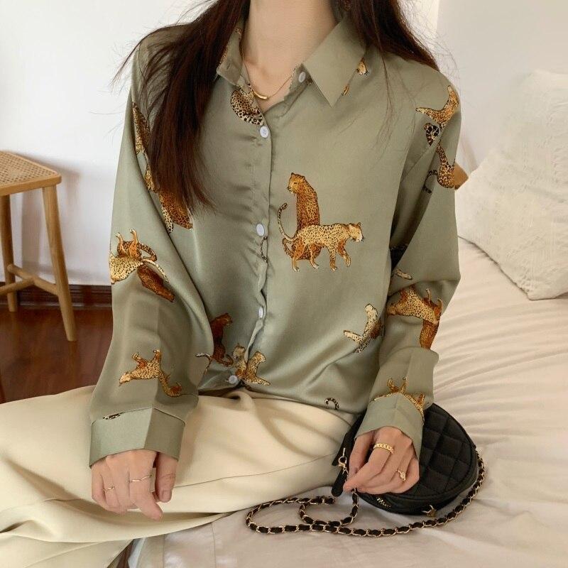 Vintage Turn Down Collar Blouse Fashion Leopard Animal Print Long Sleeve Shirt Casual Pocket Loose Tops 2023 Women Clothes 20678