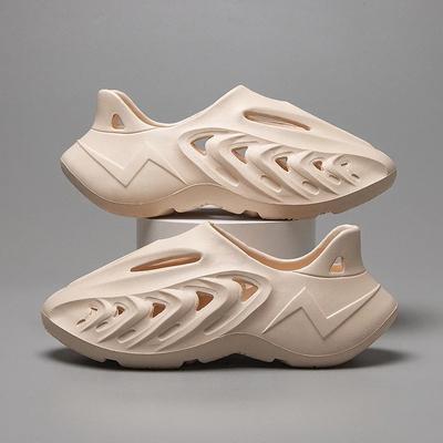 Nouveau EVA hommes sandales Couple doux creux chaussures de jardin femmes concepteur trou pantoufle baskets plage chaussures d'eau sans lacet mousse coureur