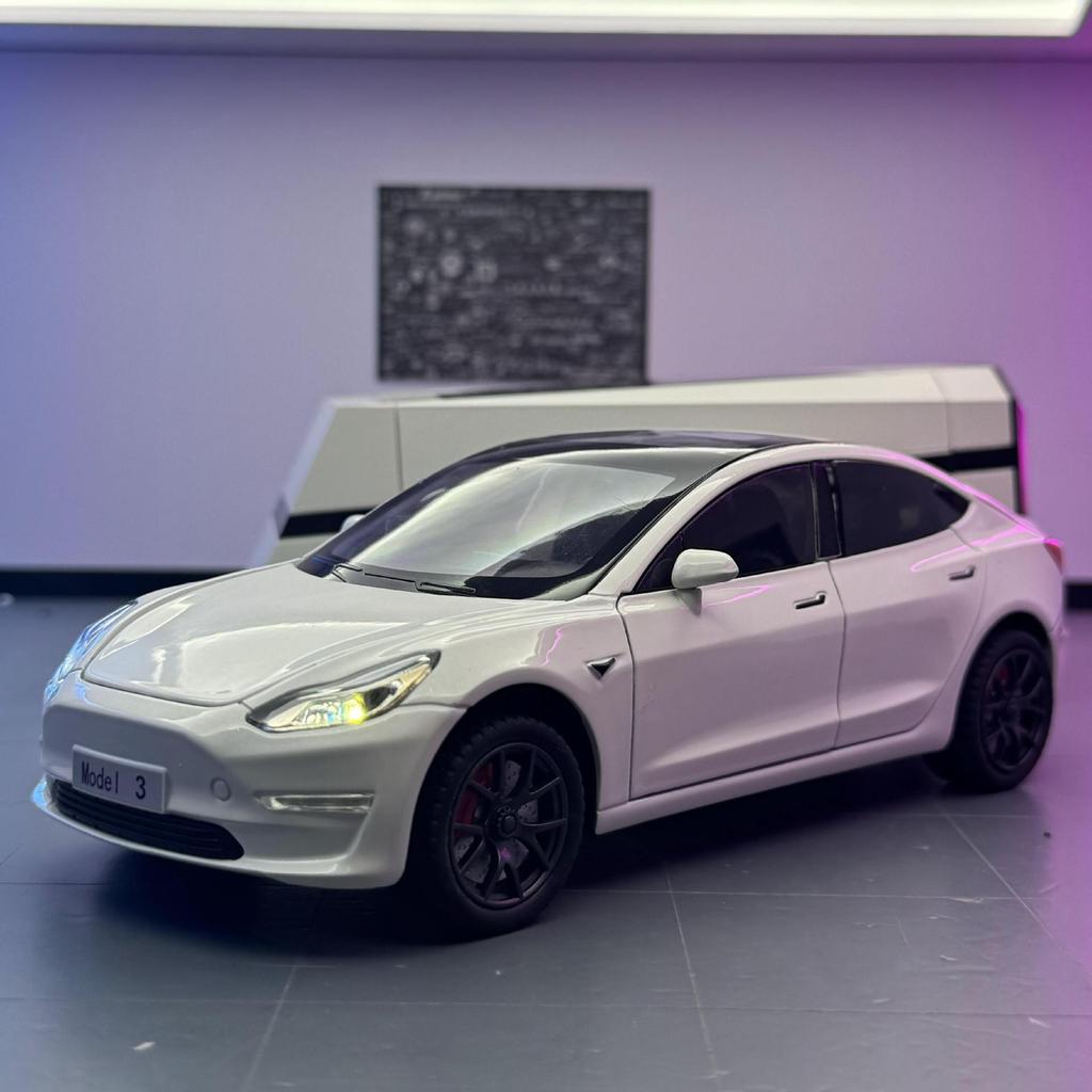 1/24 Scale Tesla Model3 Towing RV Alloy Model, Open Door Car Ornaments for Children's Sound and Light Toys To Give Gifts To Boys