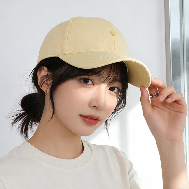 Versatile sunscreen hat, solid color temperament, face-showing small visor, Korean version of premium cap