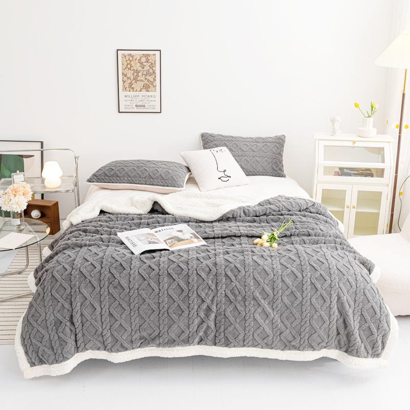Cheap Bedspread For Bed Plush Velvet Warm Bed Cover Soft Blanket Soild Color Blanket Winter Home Decoration Sofa Bed Cover Home