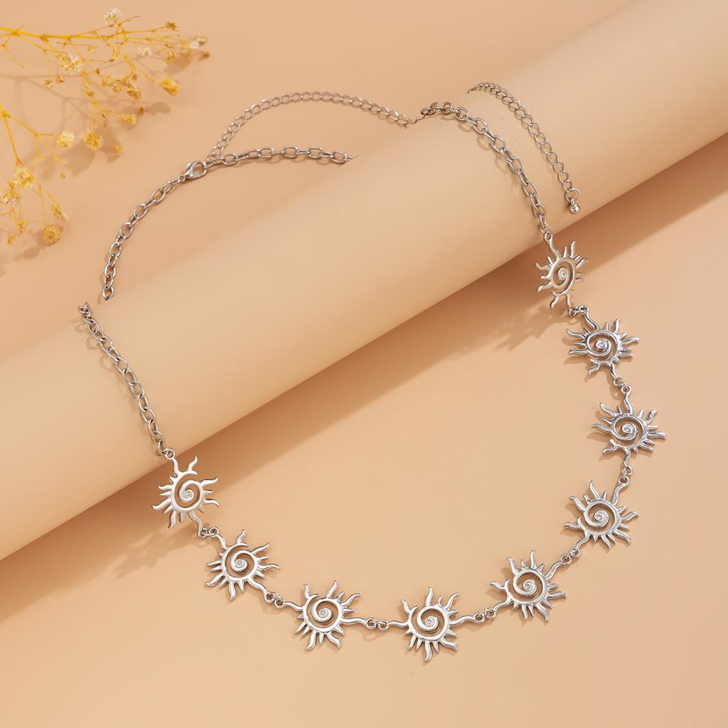 Bohemian Vortex Sun Waist Chain for Women Body Chain Layered Vintage Ethnic Style Totem Chain Belt Simple Decoration Accessories