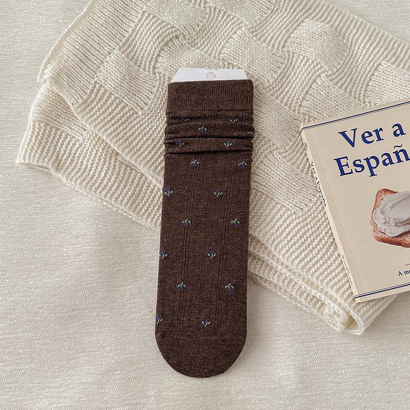 Women's Autumn & Winter Floral Mid-Calf Socks - French Style, Trendy, Versatile, and Retro.