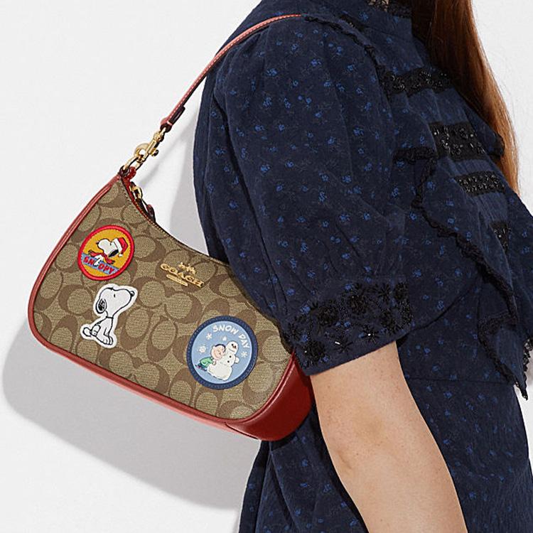 New COACH X Peanuts Snoopy Teri 25 Shoulder Bag CE848-IMT1O
