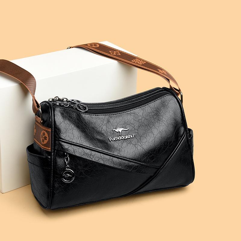 Fashion temperament mother bag large capacity lightweight messenger bag new simple and versatile shoulder bag women's bag