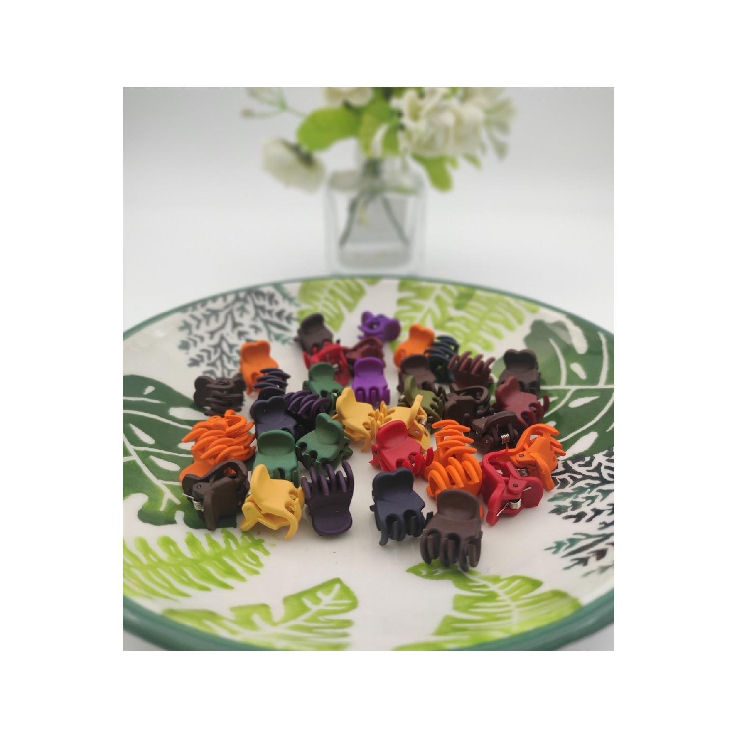 

Женский матовый мини-набор застежек-пряжек из 12 предметов (1,5 см)