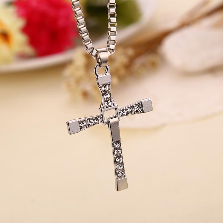 European & American Fashion Rhinestone Cross Clavicle Necklace