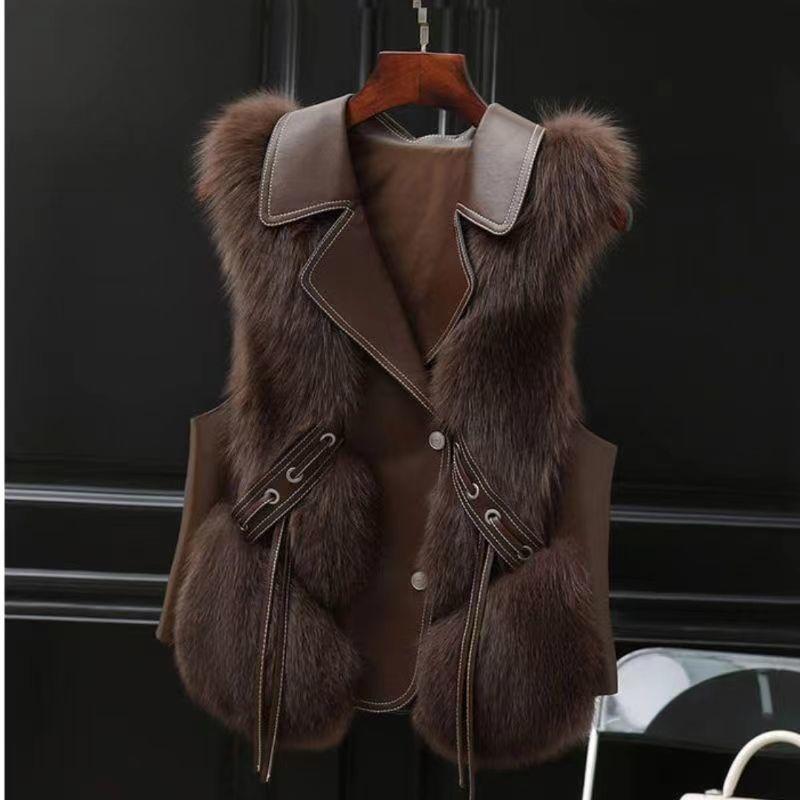 Autumn and Winter New Leather Vest Short Imitation Fox Fur Coat Slim Mao Mao Tank Top Vest.