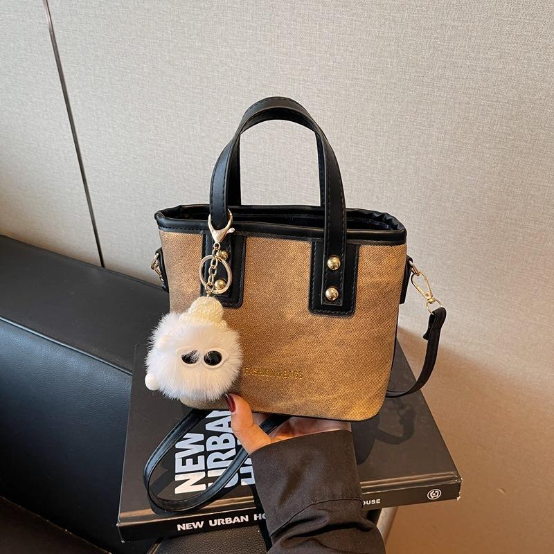 High-end Light Luxury Small Bag Women's New Versatile Messenger Bag Niche Unpopular Portable Bucket Bag Women