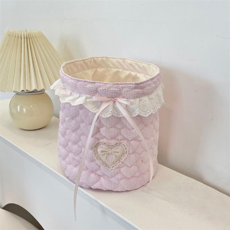 

Девочка Тканевая Настольная Кружевная Лента Бант Цилиндрическая Корзина для Хранения Большой Вместимости Коробка для Размещения Косметических Мелочей Корзина для Организации Одежды